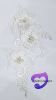 WHITE - Lace Applique Motif - 3D 3 Flower Pearl
